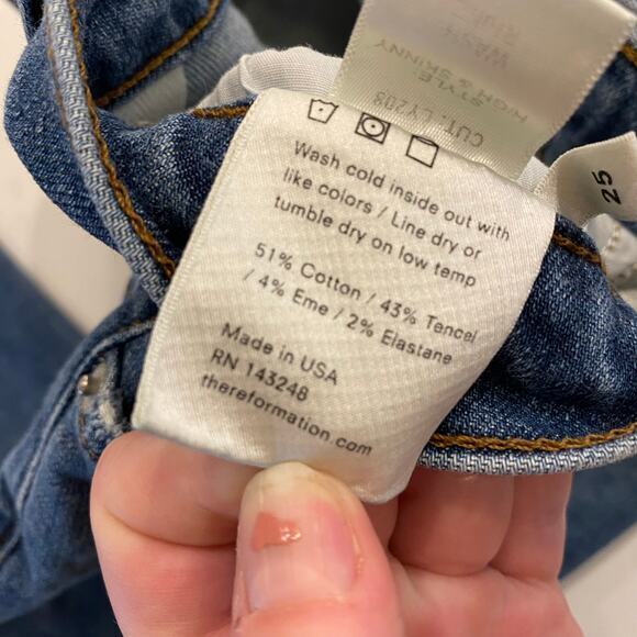 Reformation High and Skinny Jeans in Rhine Size 25 - Picture 7 of 12